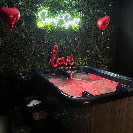 Relaxing Stay, Spa-sauna House *